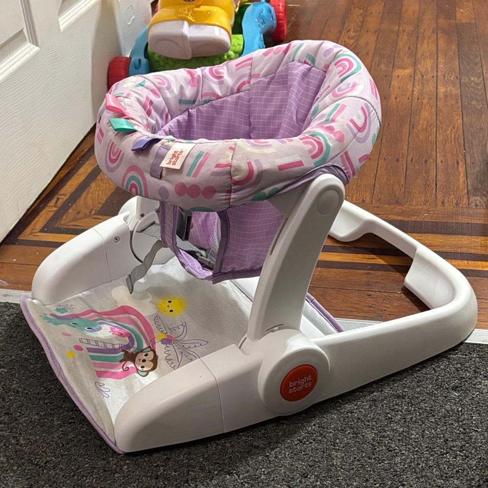 Colorful Baby seat with Fun Patterns - Picture 3 of 5
